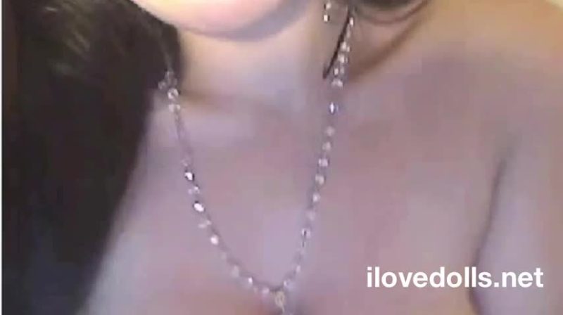 Beautiful colombian amateur girl with big natural tits on webcam